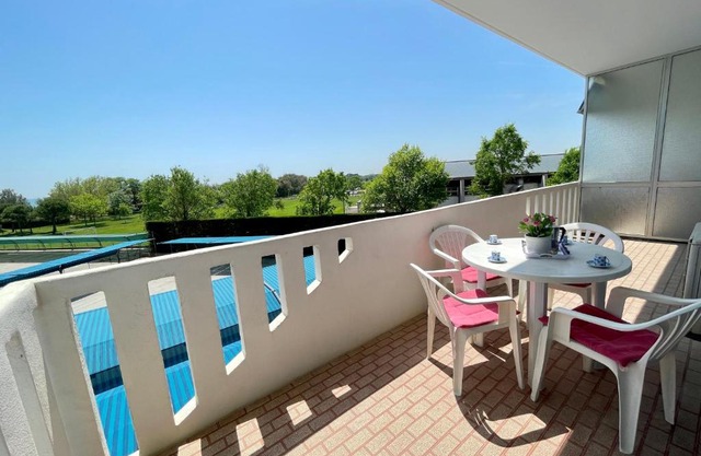 Spacious apartment just 200m from the sea