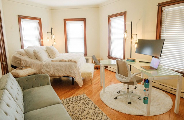 Safe and Secure, Charming, Clean Studio