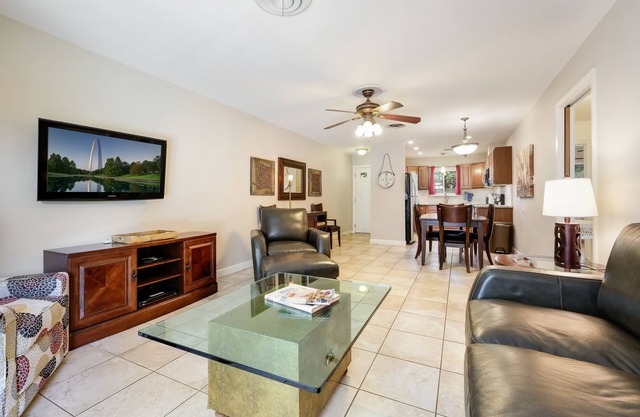 Sage Suite I - Safe, Cozy & Pet Friendly.