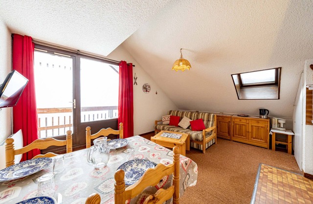 Saint-François-Longchamp: 1BR+Alcove, balcony, 6 ppl, near center