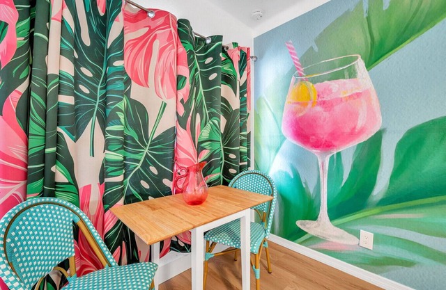 Salt Water Suites - #11 Daiquiri