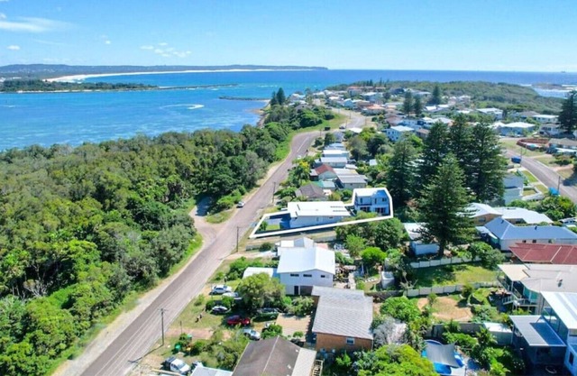 Salts Bay Getaway for surf, sand and fun.