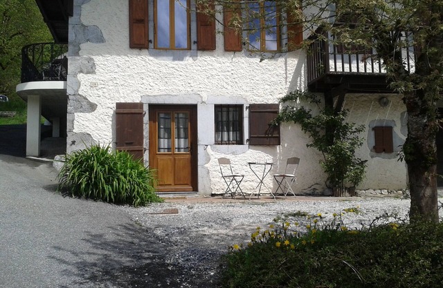 SAMOENS-Bel Apartment-4 persons ds a traditional Savoyard chalet-Expo SOUTH
