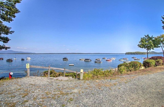 Samoset Condo in Gilford NH