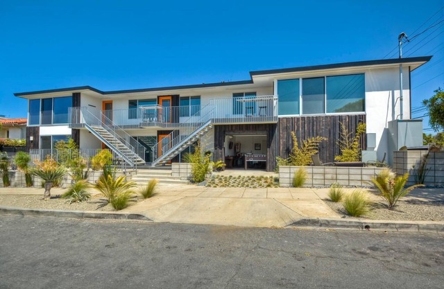 Sand (1 bedroom/1 bath)