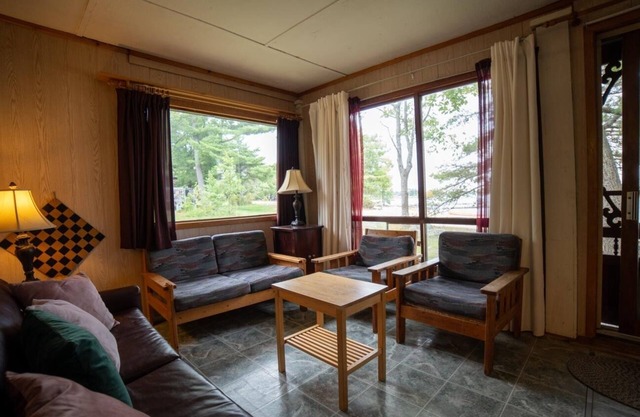 Sand Bay: 3-Bedroom Cottage #10