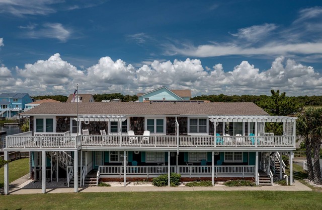 "Sand Dollar" - Canal Condo, 2 Bedrooms/1.5 Bathrooms