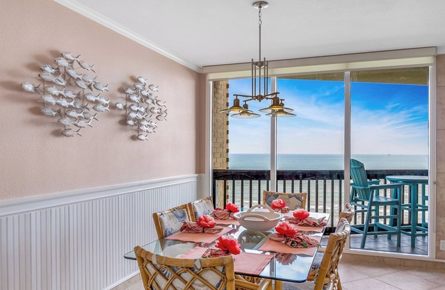 Sandpiper Condominiums 904L, Panoramic Gulf Views w/direct access to Mustang Island/Port A beaches.