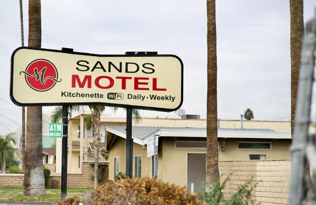 Sands Motel by Ontario Airport & Toyota Arena