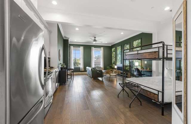 Sangria Suite - Ybor City