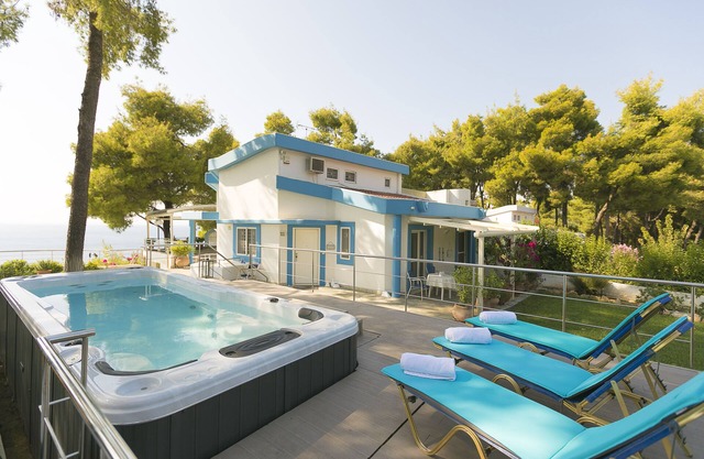 Sani Beach Gallery Villa, your next family/friends vacation!