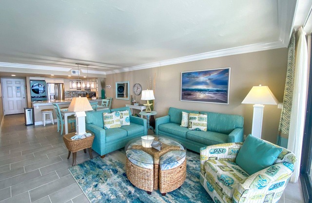 Sanibel Harbour Resort Bay View Tower 434: Beautiful lanai sunset views from this updated condo