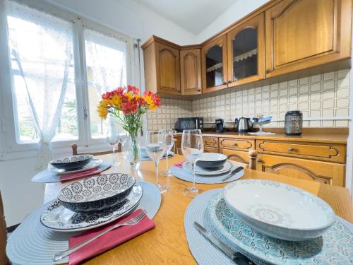 SANREMO Mare e Relax - Affittasi "Casa Illiade" con parcheggio libero, terrazza e Wi-Fi