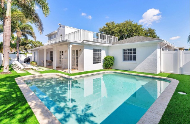 Santa Lucia - Luxurious 6 Bedroom Estate