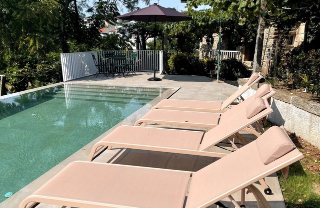 Santiago Family House -Single Room with Private Bathroom