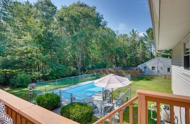 Saratoga Springs Haven w/Pool + Fire Pit!