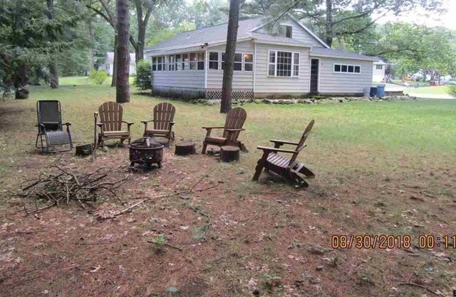 Saratoga Springs Home Close to Track and State Park