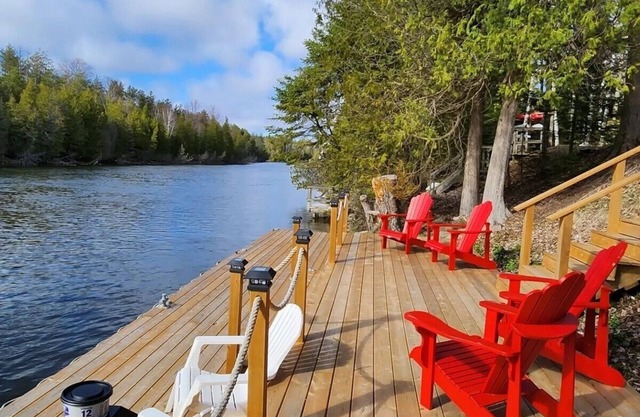 Sauble Shores Waterfront Hideaway