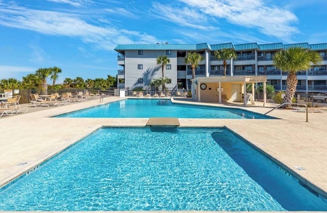 Savannah Beach Racquet Club