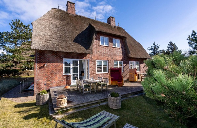 Schönes Reetdachhaus für 4 Pers. mit Garten, Wlan, Haustiere Erlaubt