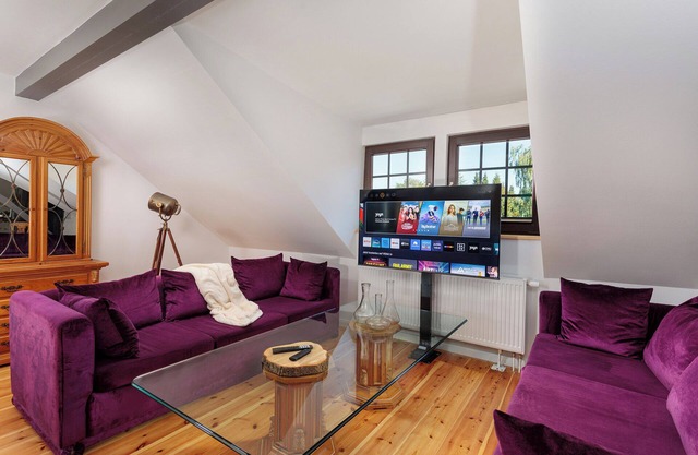 Schwalbenloft: Spacious apartment with sauna and whirlpool double bathtub