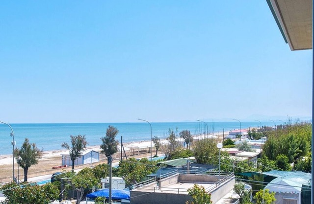 SE004 - Senigallia, one bedroom apartment on the sea with beach