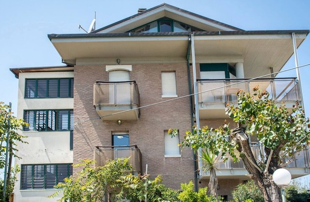SE005 - Senigallia, three-room apartment on the sea with beach
