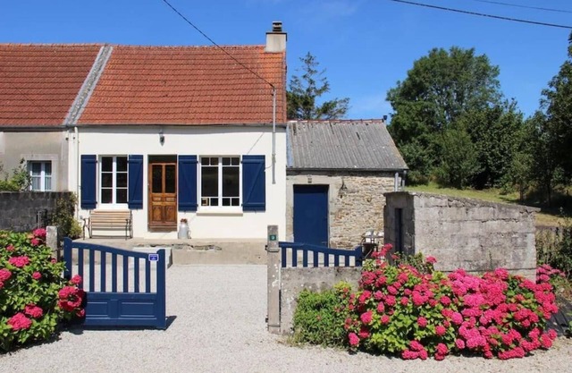 Sea and country cottage