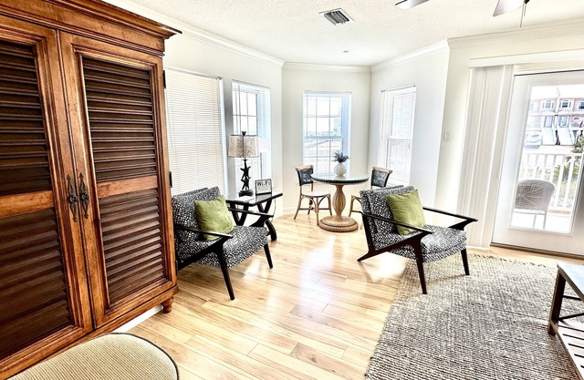 Sea La Vie 2 Bedroom Townhouse by RedAwning