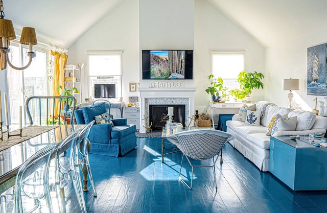 Sea Lion | Home on Nantucket with ocean view & decks, walk to the beach