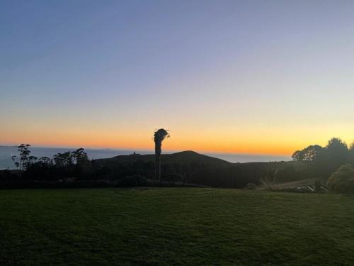 Sea & Mountain Views Retreat on Rosemary Farm