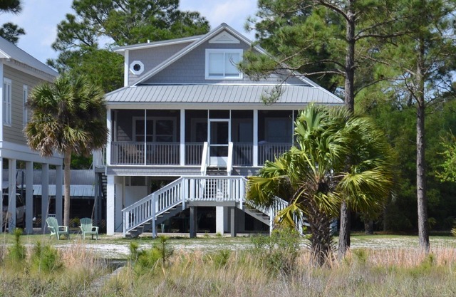 'Sea Palms' - Luxury 5 Bedroom Beachfront Home