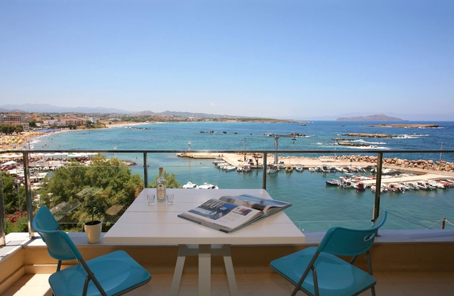 Sea View Balcony, Steps from Beach and Old Town