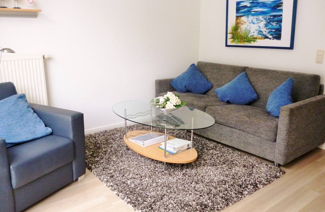 Sea view WE 2.07: beautifully situated 2.5-room apartment close to the beach