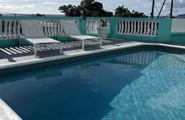 Seabreeze Hotel