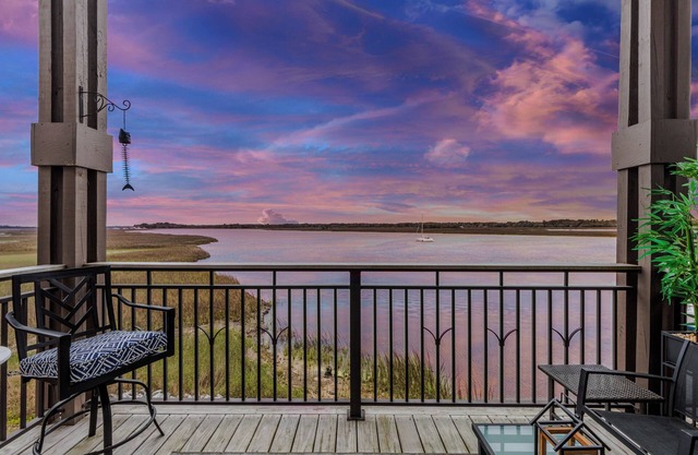 Seabrook Exclusives: 1967 Bohicket Marina