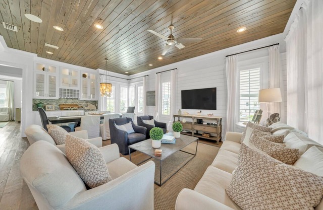 Seagrove Beach Villa- Dog Friendly!- Golf Cart