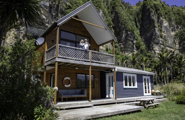 Seascapes Punakaiki a Luxury self-contained house.