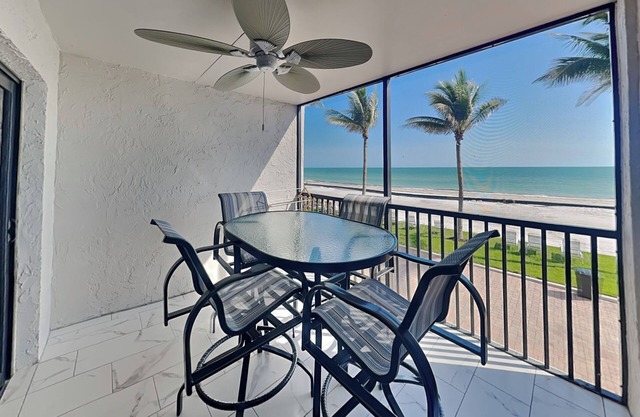 Seaside 103 | Stylish Condo w/Stunning Views