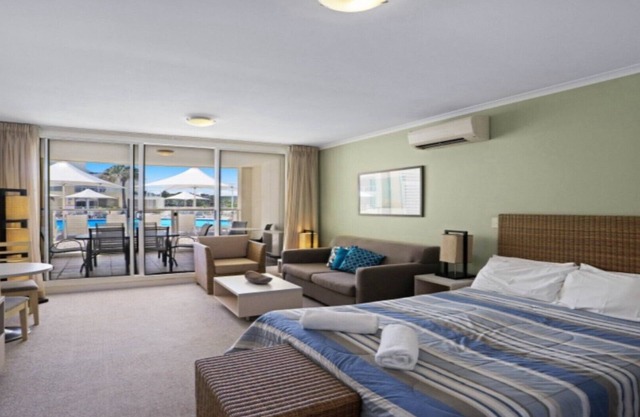 SEASIDE ESCAPE - ETTALONG BEACH RESORT