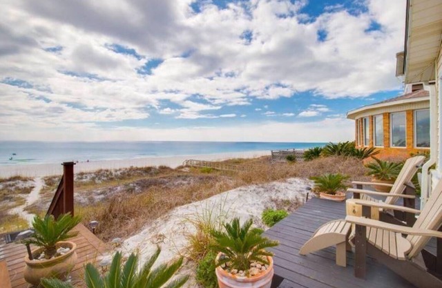 Seaside Serendipity - Wonderful Private Beachfront Home - Beautiful!