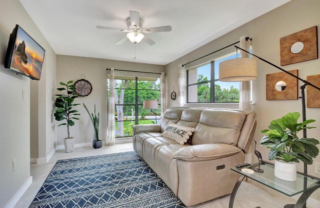 Seasonal Bliss in Fort Myers Florida Lake and Golf Views with Golf Membership Available