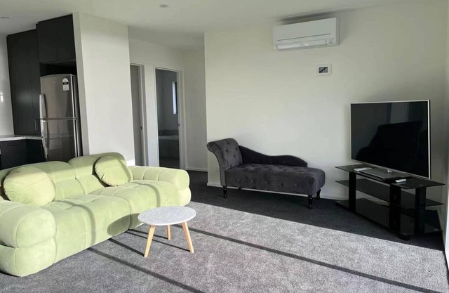 Seaview's New 2 Bedrooms House