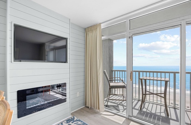 Seawatch #1012-Luxury Oceanfront-1bd/1ba-LazyRiver-10 Hot Tubs-6 Pools