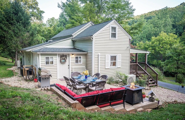 Secluded 20+ Acre Retreat Near Brew & Wine Trails