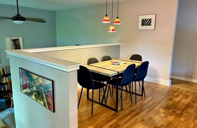 Secluded home-away-from-home with cook's kitchen, serving Ann Arbor & Ypsilanti