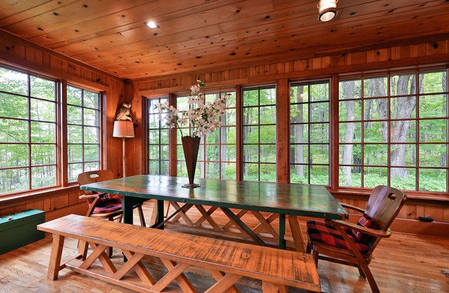 Secluded Nostalgic Lodge, Room for All, Sandy Shore,Teal Lake Hayward, WI