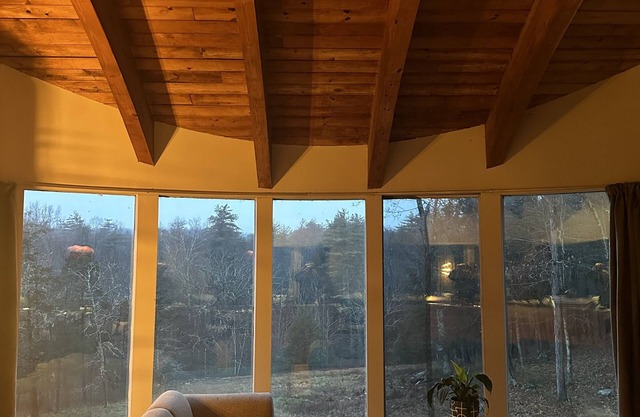 Secluded retreat 12 miN from Woodstock.THREE MONTH RENTAL JAN 15-APRIL 15