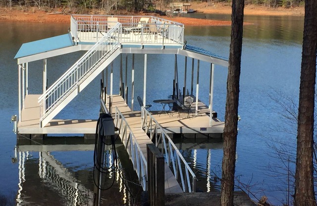 Secluded Retreat On Lake Lanier!
