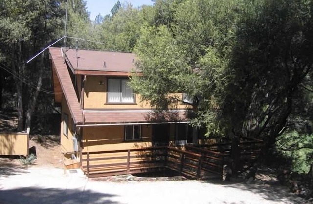 Secluded, Romantic Getaway. Perfect for Families Too!